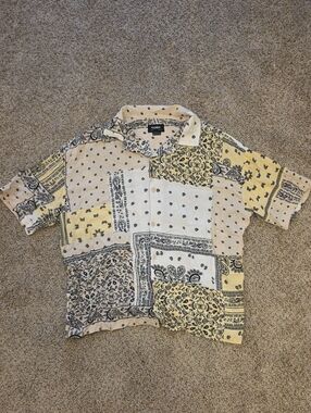 PULL&BEAR Short-Sleeve Bandana — Cream & Yellow